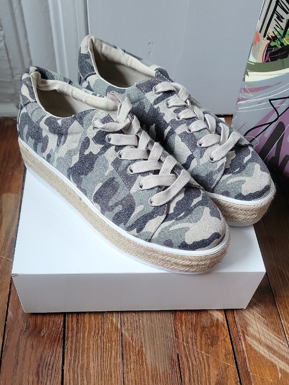 New BILLIE Sneakers | Steve Madden